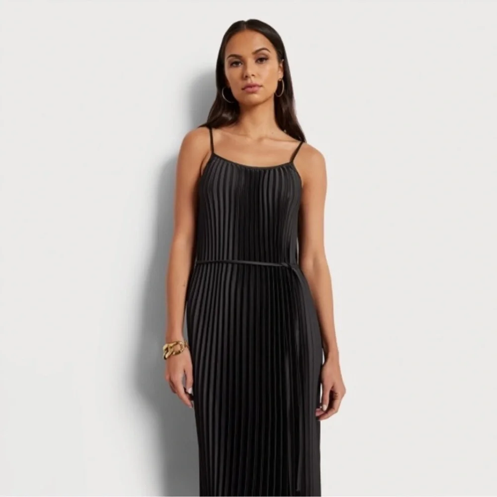 NWT Sam Edelman Hammered Satin Plissé Black Midi Dress L - Picture 8 of 9